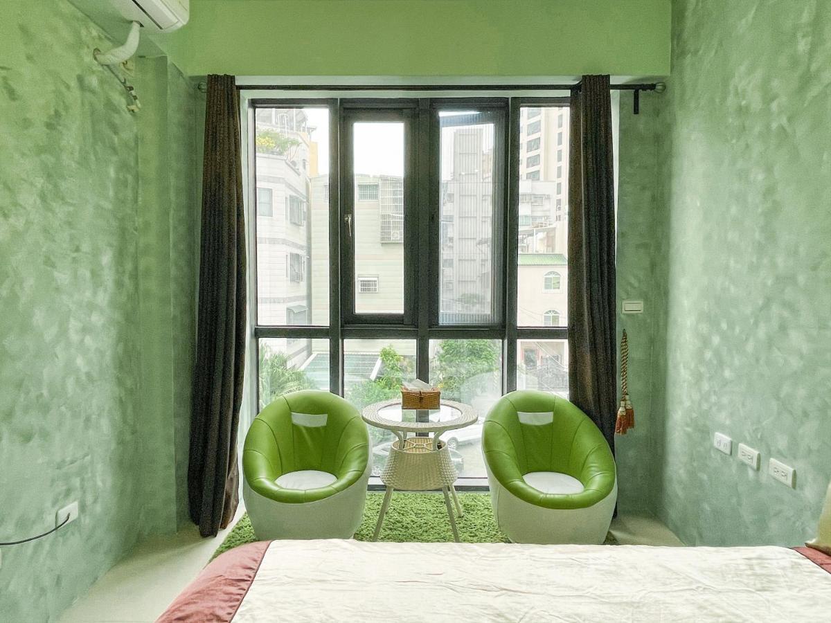Kaohsiung Raifong Corner Homestay Dış mekan fotoğraf