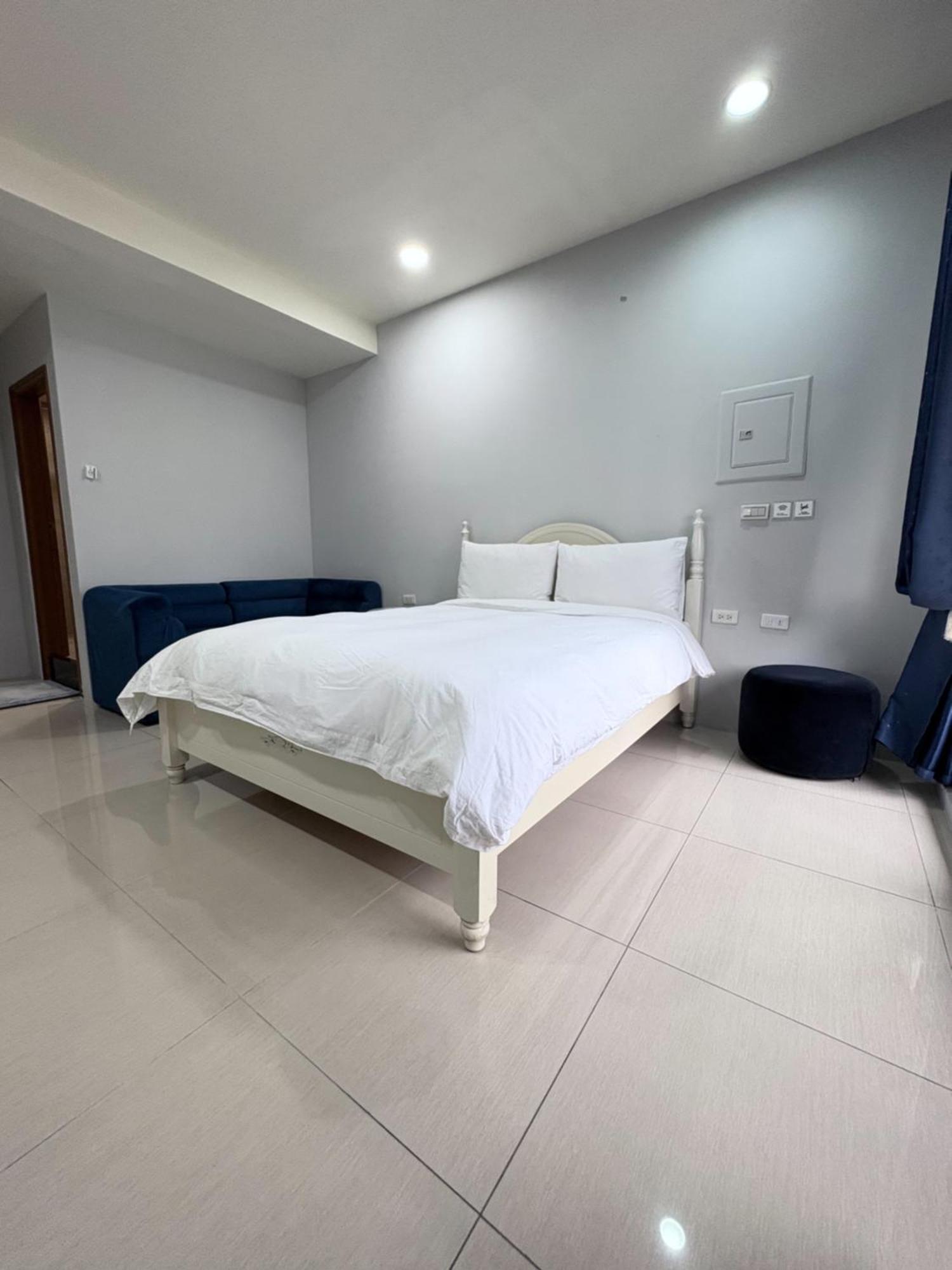 Kaohsiung Raifong Corner Homestay Dış mekan fotoğraf
